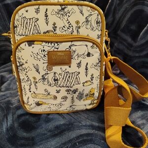 Bioworld Winnie The Pooh Crossbody
